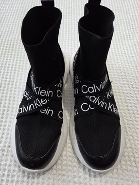 Calvin Klein Tennis Shoes Size 8